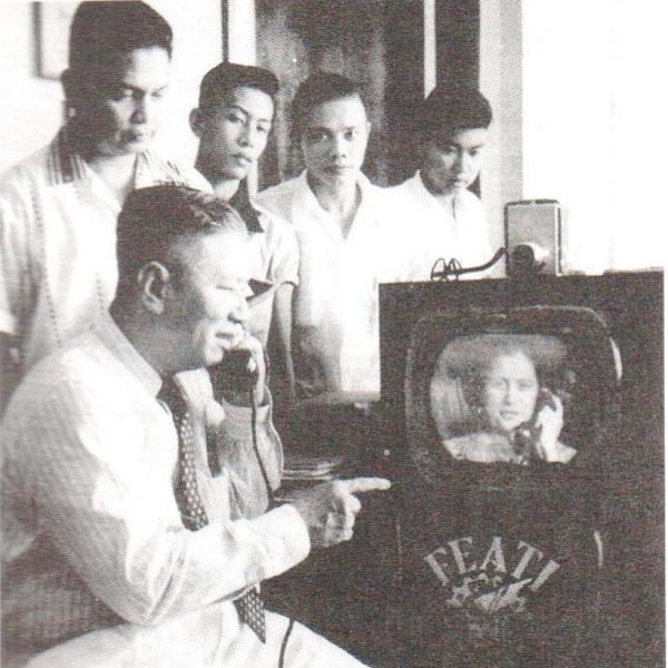 Filipino scientist Gregorio Y. Zara demonstrating his “telephone-television” invention in 1954. (Image: National Academy of Science and Technology Philippines via Facebook )
