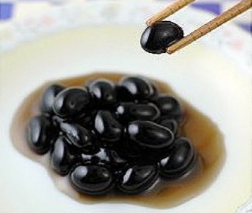 Therapeutic black beans. (Image: Kanzhongguo)