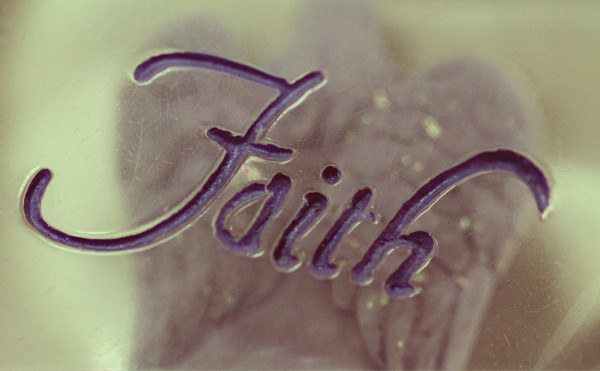 We all believe that love of family and faith are very important, particularly for a person’s physical and mental wellbeing. (Image: Hamed Al-Raisi via flickr / CC BY 2.0 )
