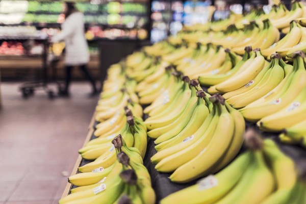 The nutrients in bananas have a calming and soothing effect on the nervous system, which makes them a mood food. (Image: pixabay / CC0 1.0)