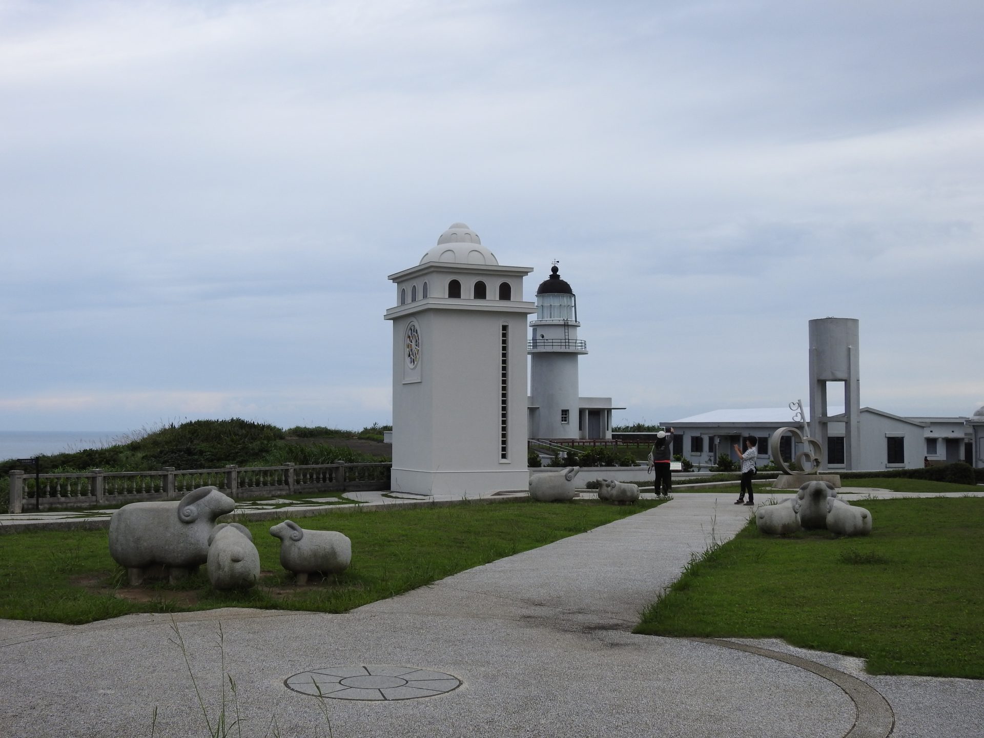 As Sandiao Cape Lighthouse is is the first lighthouse open to the public in Taiwan. (Image: Billy Shyu/ Vision Times)