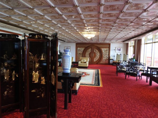 In the State Banquet Hall, there is a jade-inlaid Chinese screens. (Image: Billy Shyu/ Nspirement)