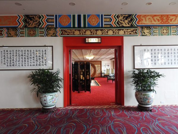 The State Banquet Hall with a birds-eye-view of the Keelung River used to be the location for ex-president Chiang Kai-shek and Madame Soong May-ling to host state banquets in honor of the visiting heads of other countries. (Image: Billy Shyu/ Nspirement)