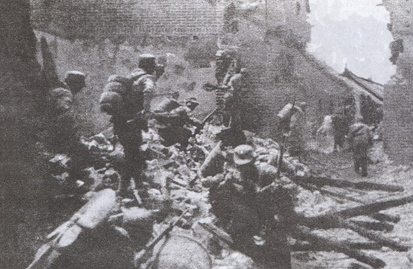 ROC soldiers in house-to-house fighting in Battle of Taierzhuang. (Image: via wikipedia / CC0 1.0)
