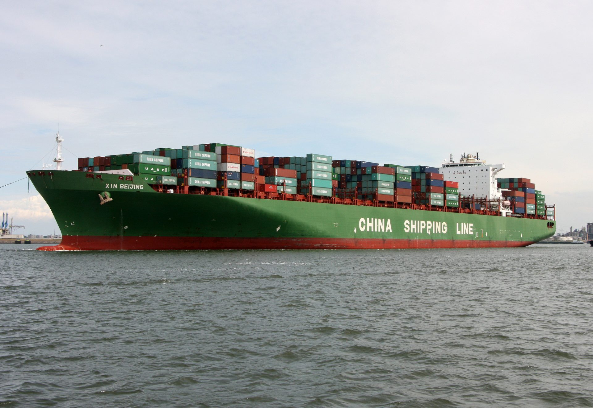 The U.S. list of goods on which import tariffs would be imposed is not yet out; however, it is presumed to largely focus on high-technology goods which are China’s vulnerable spot. (Image: Roel Hemkes via flickr CC BY 2.0 )