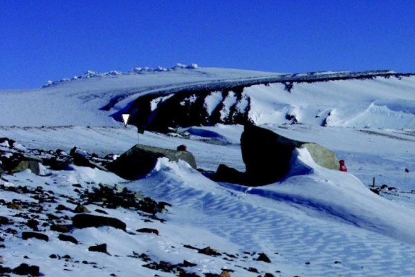Larkman Nunatak. Arrow indicates where the microtektites were collected. (Credit: Imperial College London)