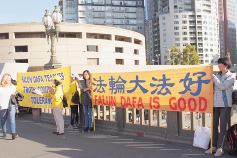 Photo by Tina Wang. On Princes Bridge for Wall of Courage in Melbourne.