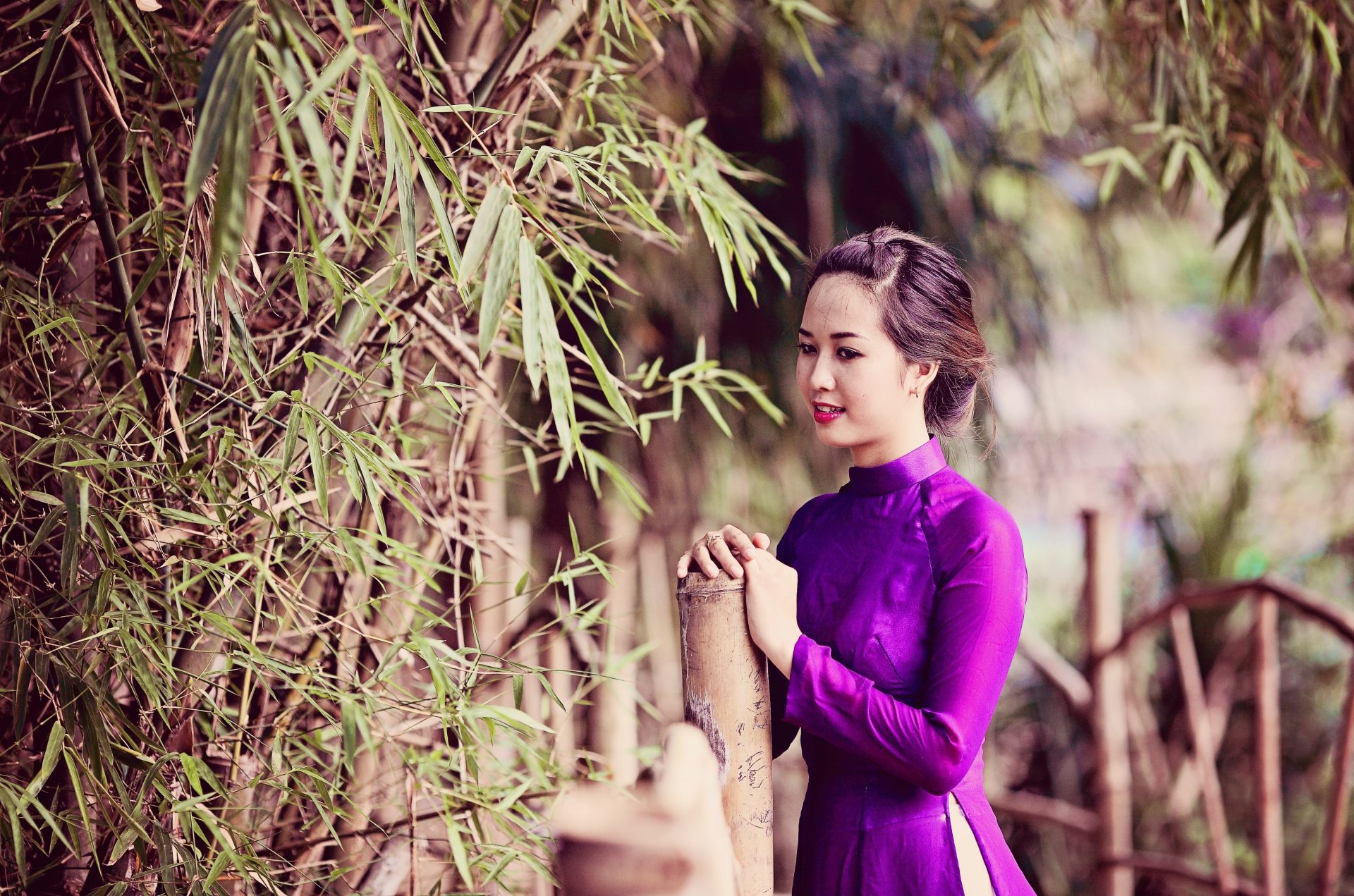She encouraged him to take the imperial exam in the capital, with the hope of him realizing his ambition to serve the country. (Image: via pexels.com / CC0 1.0)