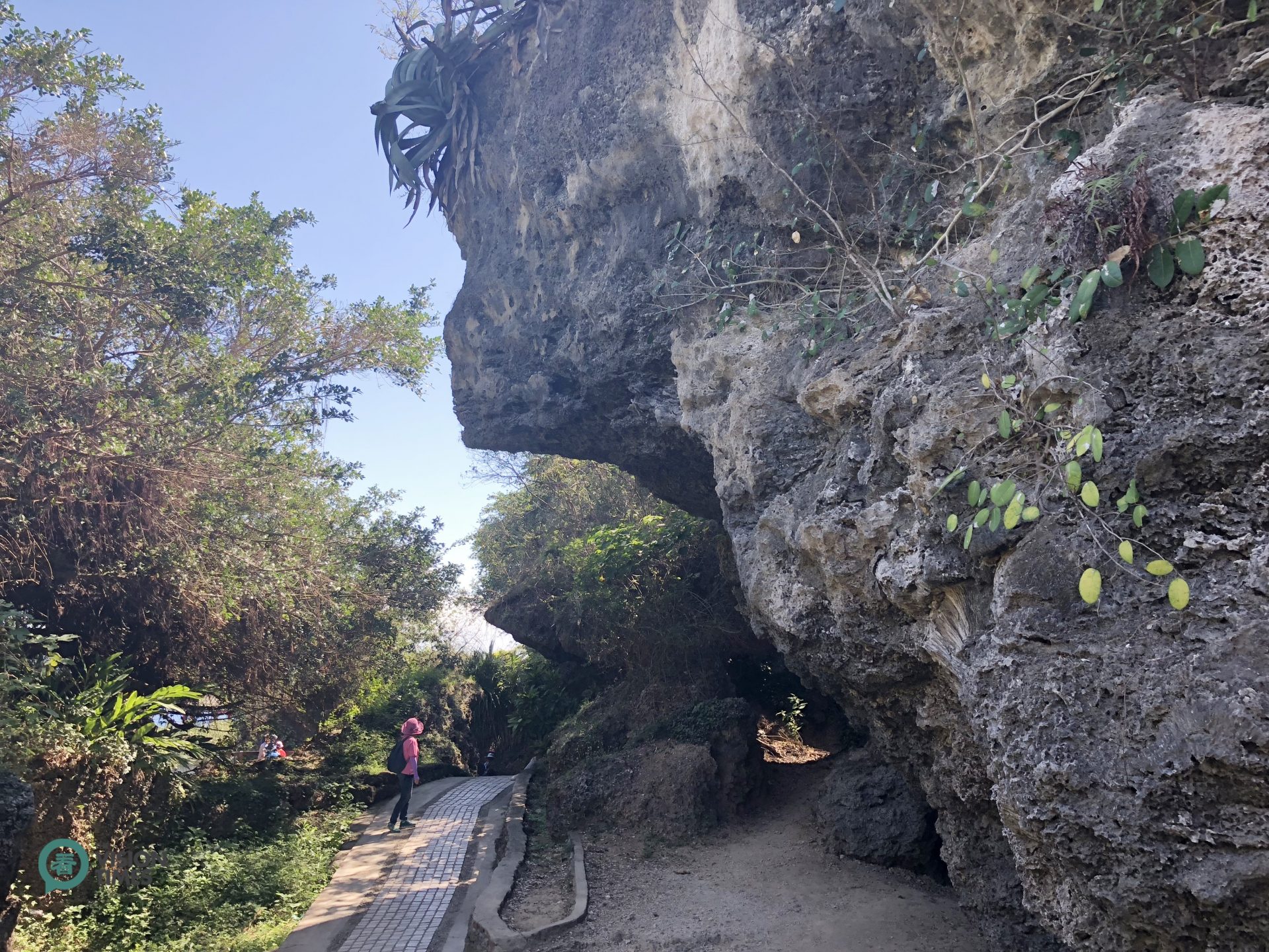 There are many unique hiking trails in Liuqiu. (Image: Billy Shyu / Vision Times)