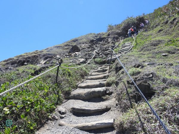 It's strenuous to hike along Alangyi Ancient Trail. (Image: Billy Shyu / Vision Times)