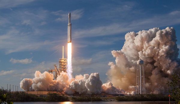The company succeeded in creating a vehicle that could transport goods from Earth to the International Space Station (ISS) and back home. (Image: wikimedia / CC0 1.0)