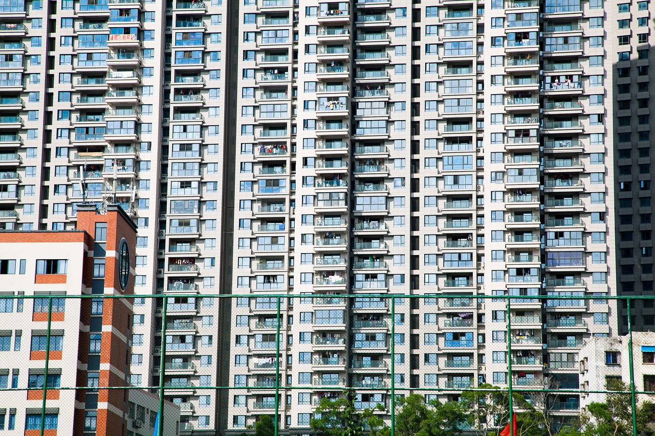 tall-buildings-1891030_1280