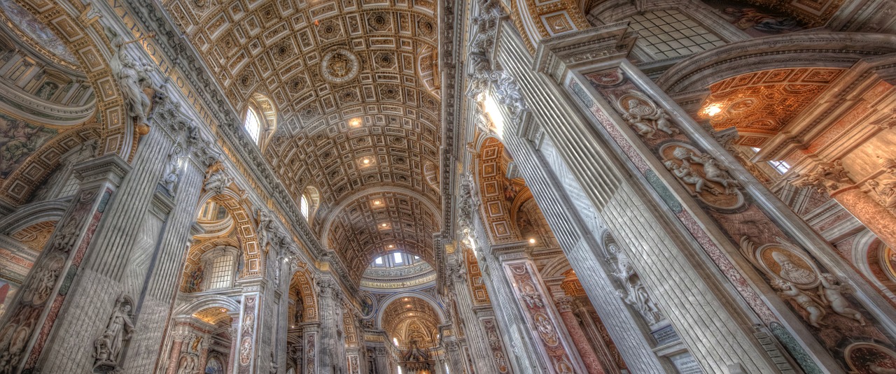 Given the large number of sexual abuse scandals that have been plaguing the Vatican recently, several Catholics are struggling with their faith. (Image via pixabay / CC0 1.0)