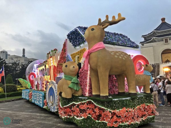 A float featuring Taiwan's housing policy is displayed at the plaza of the Chiang Kai-shek Memorial. (Image: Billy Shyu / Vision Times)