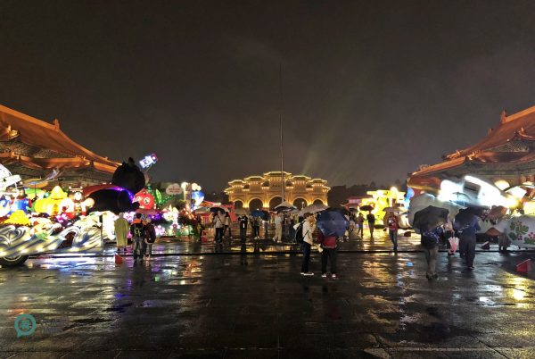 24 colorful floats are displayed at plaza of the Chiang Kai-shek Memorial. (Image: Billy Shyu / Vision Times)