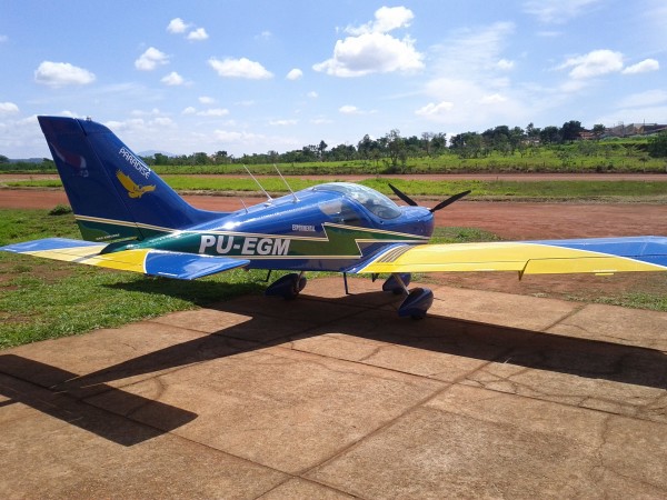 You've got two options when it comes to building a plane: assembling it from scratch or purchasing a prefabricated kit. (Image: pixabay / CC0 1.0)