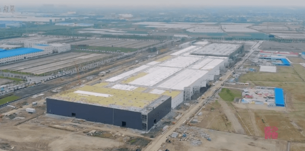 Tesla‘s Gigafactory in Shanghai gearing up for the Tesla launch in China.