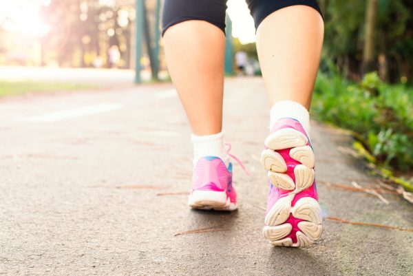 How to strengthen the calves? Moderate exercises help a great deal. (Image: pexels / CC0 1.0)
