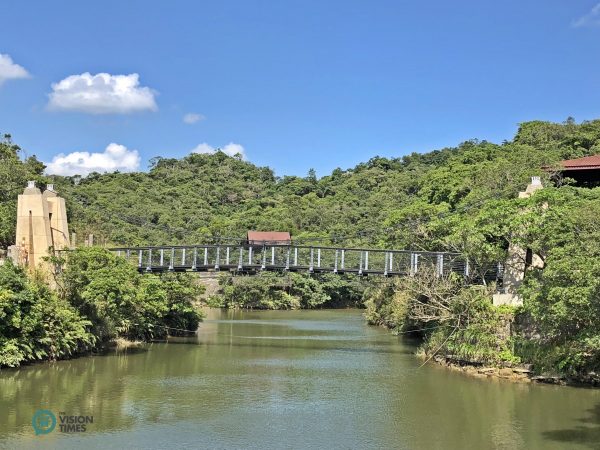 The Lover's Lake is a place that people can escape the hustle and bustle of their busy lives. (Image: Billy Shyu / Vision Times)