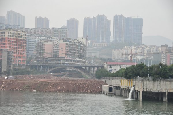 Hundreds of millions of people live in the Yangtze River Valley, China’s longest river, which flows downstream of the Three Gorges Dam. (Image: Michael Gwyther-Jones via Flickr CC BY 2.0)