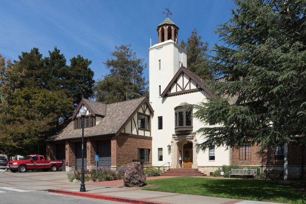 Mill Valley in California has sought to control the placement of 5G towers. (Image: Frank Schulenburg via wikimedia CC BY-SA 4.0)