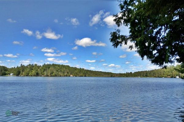 Visitors can explore the scenic Rideau Canal waterway all year round. (Image: David Bohatyrez)