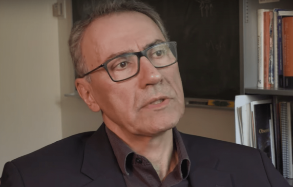 An international team of astronomers, including Northwestern's Farhad Yusef-Zadeh, discovered the structure, which is one of the largest ever observed in the Milky Way's center. (Image: YouTube/Screenshot)