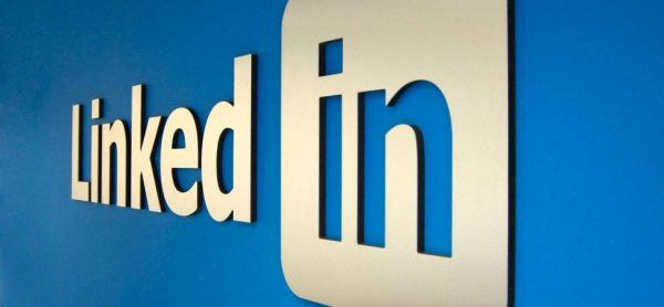 China is using LinkedIn to recruit spies. (Image: inc.com)
