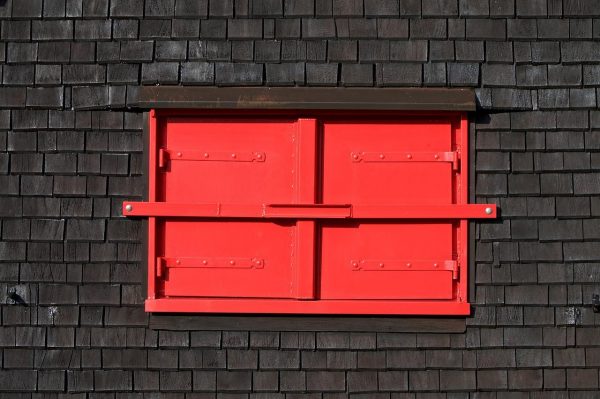 Closed Shutter Wood Shutters Window Hut Old Red