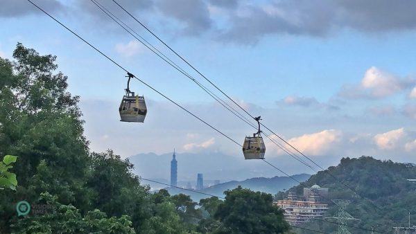 The best way to visit Maokong is taking the Maokong Gondola scenic cable car. (Image: Billy Shyu / Vision Times)