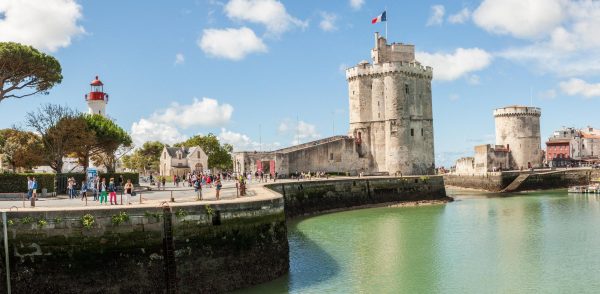 She was born in 1933 in the port city of La Rochelle, France, to parents who always had a positive outlook and loved each other. (Image: Petit Bleu Photos via flickr CC BY-SA 3.0)