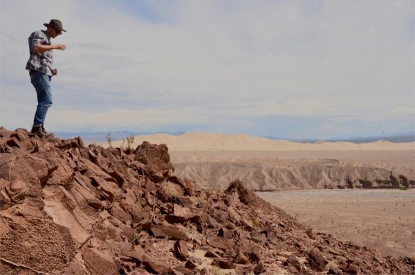Maxwell Lechte samples iron-rich rocks within glacial deposits to try to understand the oxygen concentrations during Snowball Earth (Death Valley, California). (Image: Malcolm Wallace)