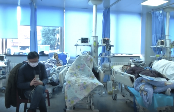 The scenes of hopelessness, the dire conditions amongst the people and their calls for rescue from this merciless infection make us cry. (Image: YouTube/Screenshot)