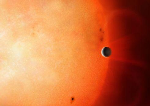 The planet NGTS-10b was discovered around 1000 light years away from Earth as part of the Next-Generation Transit Survey (NGTS), an exoplanet survey based in Chile that aims to discover planets down to the size of Neptune using the transit method. This involves observing stars for a telltale dip in brightness that indicates that a planet has passed in front of it. (Image: University of Warwick)