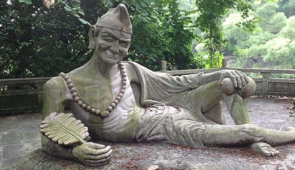 The Eccentric Adventures of Monk Ji Gong Bringing you Truth