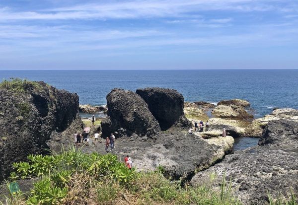 There are many sea-eroded spectacles at the Shimen Recreation Area. (Image: Billy Shyu / Vision Times)