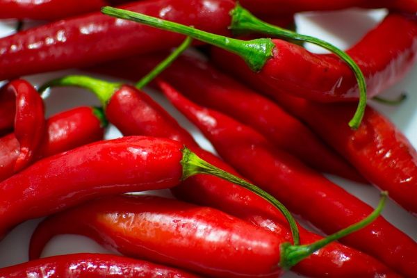 Only fresh chilies are used for making Sriracha. (Image: Pixabay / CC0 1.0)