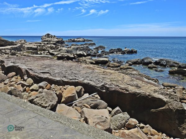 The rock formation that resembles the map of Taiwan at Jialeshuei Scenic Area. (Image: Billy Shyu / Vision Times)