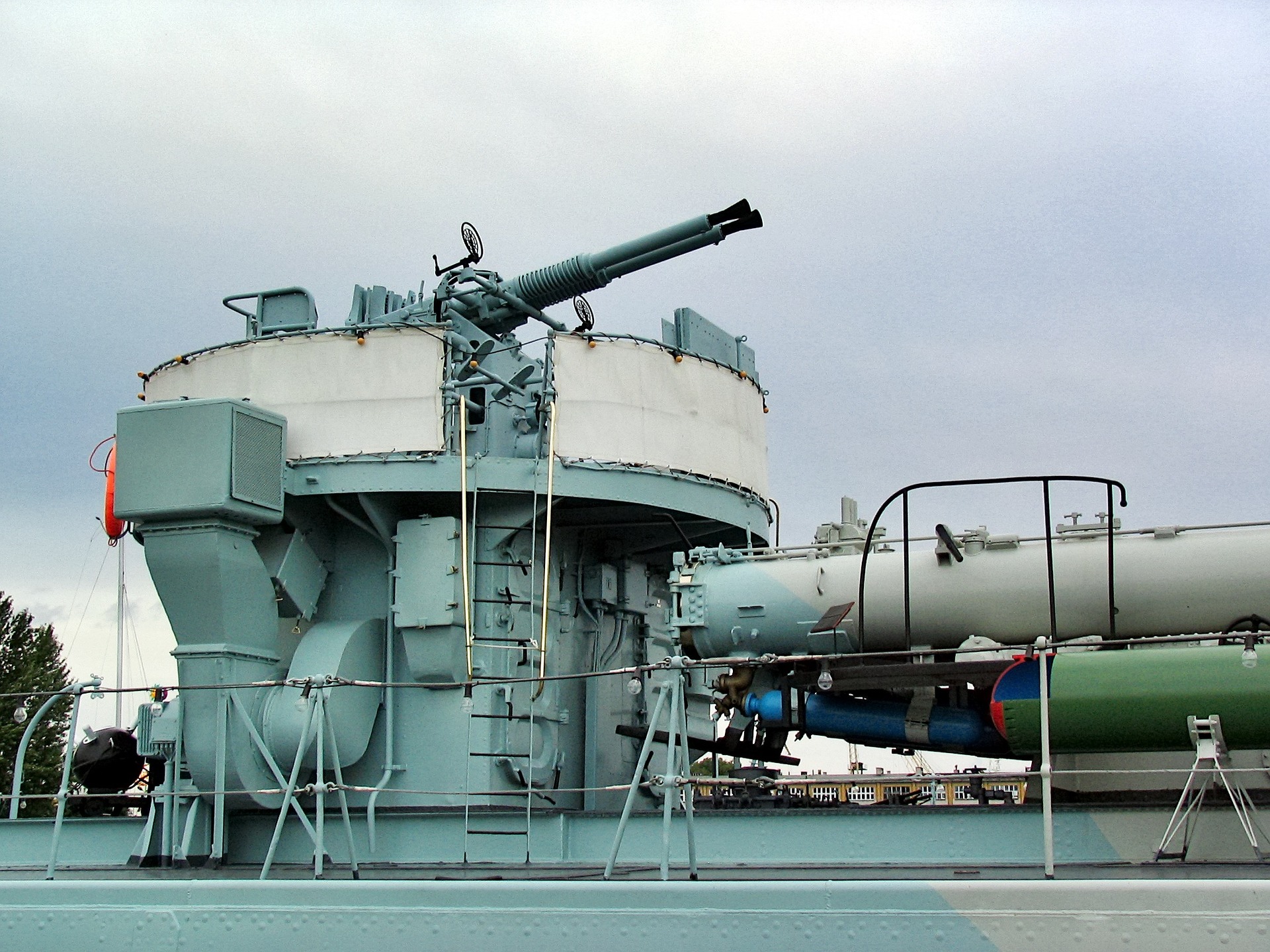 An antiaircraft gun aboard a destroyer escort vessel.