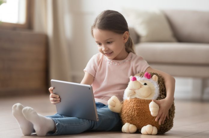 Using digital tablets can help children learn more.