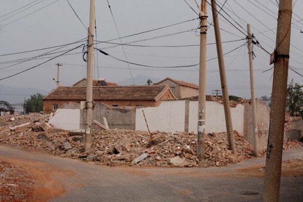 Detail of the destruction of the village. 