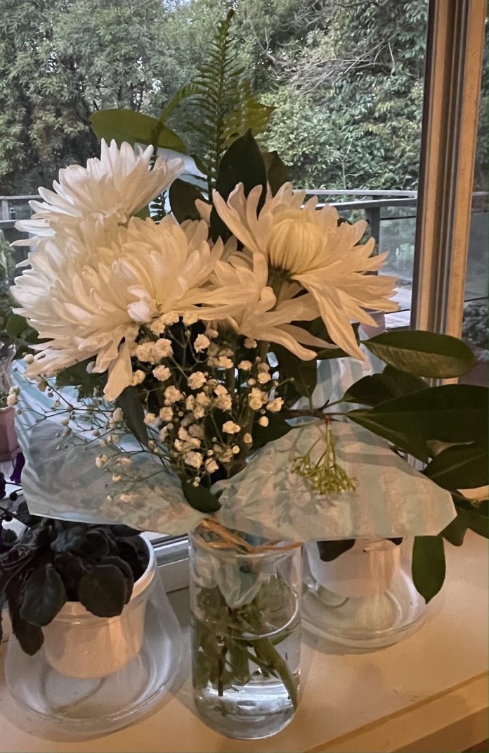 Chrysanthemum flower bouquet in a vase.