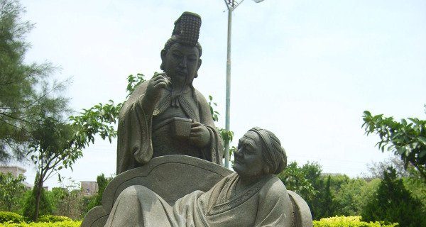 Filial son. When the medicine was ready, Emperor Hanwen personally tasted it to make sure the herbs were properly brewed, whether the medicine was too bitter or too hot before he held it out for his mother to take.