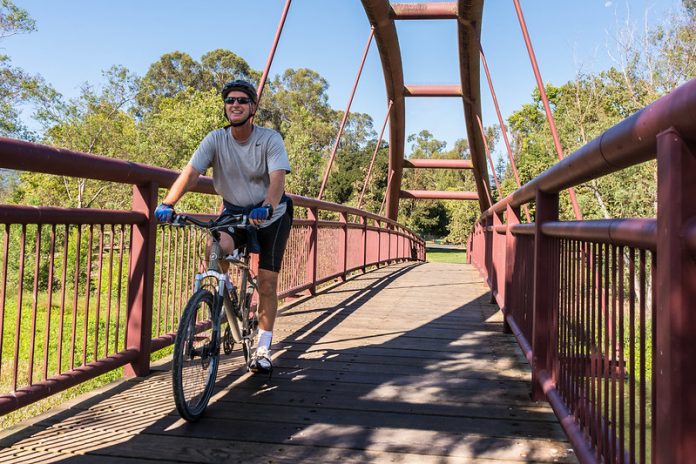 Light aerobic exercise is a good way to keep your heart healthy (Image: Don DeBold via Flickr / CC BY 2.0 )