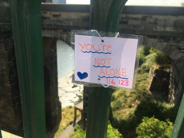 Paige Hunter writes notes of encouragement on Wearmouth Bridge and saves lives.