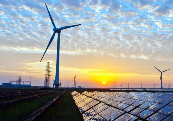 Coal power industry proponents argue that the current grid was not made to support large-scale solar green energy-based systems.