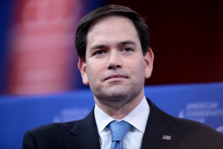 U.S. Senator Marco Rubio has sent warning letters about usine Huawei to different countries.