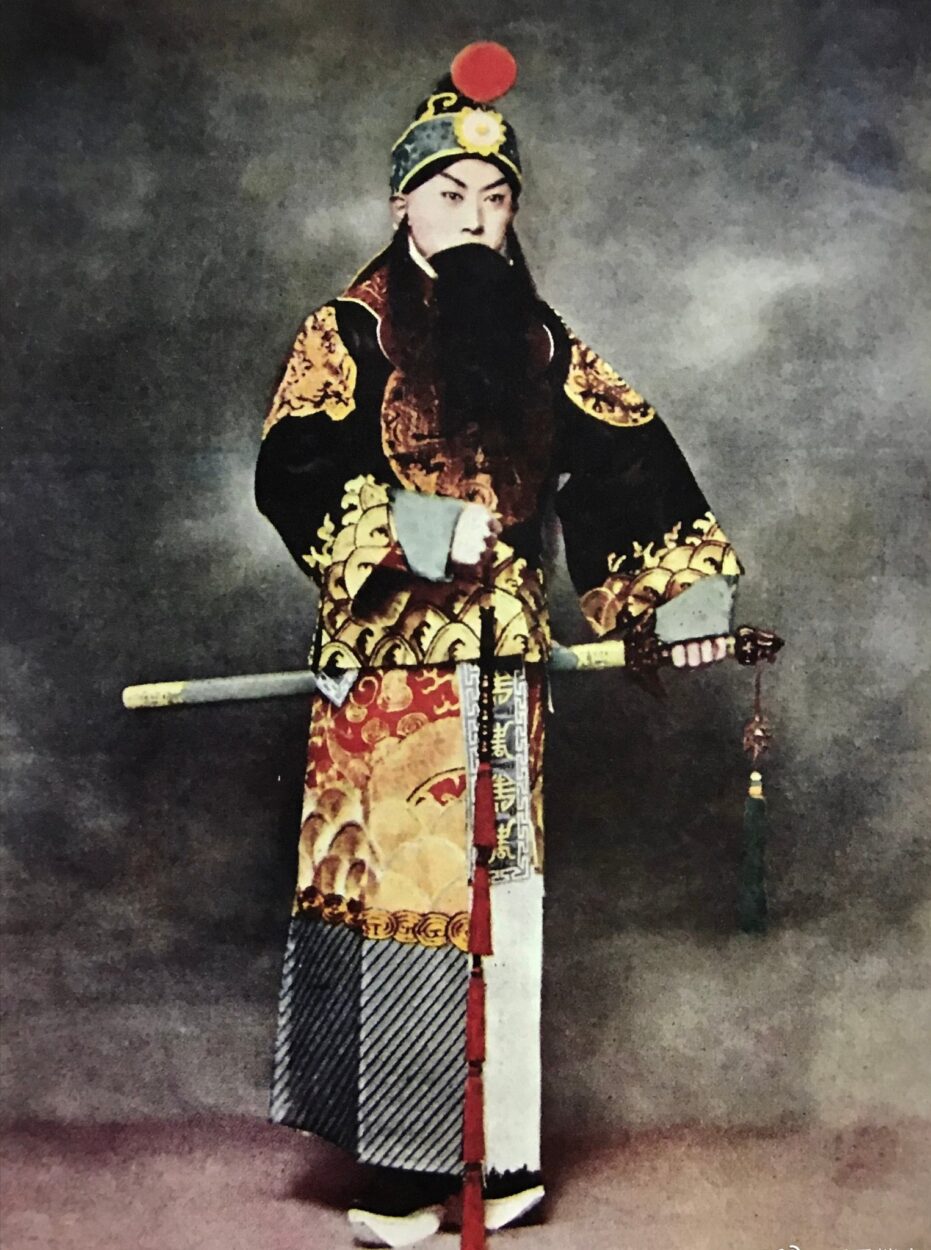 Zhuge Liang, on the stage of the Peking Opera, is none other than Ma Lianliang.