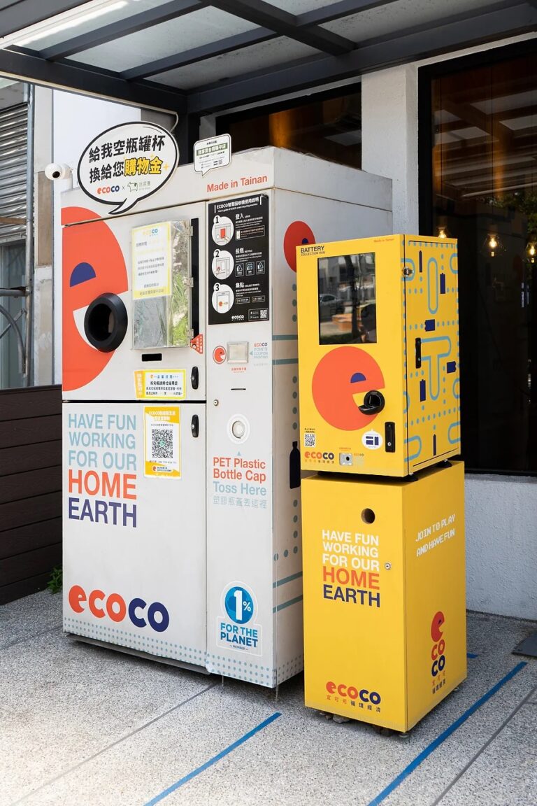 In June 2018, Li Han-Yang introduced ECOCO, a smart recycling machine with advanced optical recognition technology that can identify and sort bottles and cans at an impressive speed of 320,000 scanning points per second.