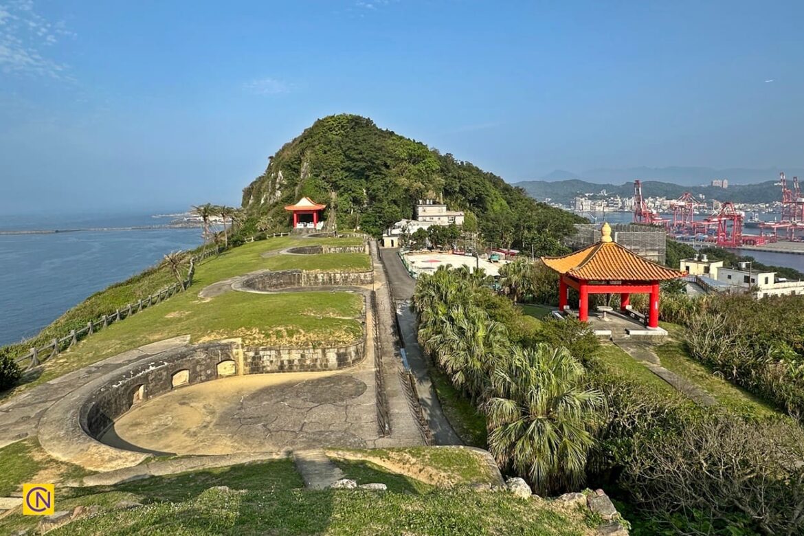 Baimiweng Fort, also known as Holland Castle.
